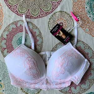 NWT Maidenform White With Pink Lace No Underwire 34C